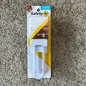NIB Safety 1st 4 pack Cabinet Slide Locks